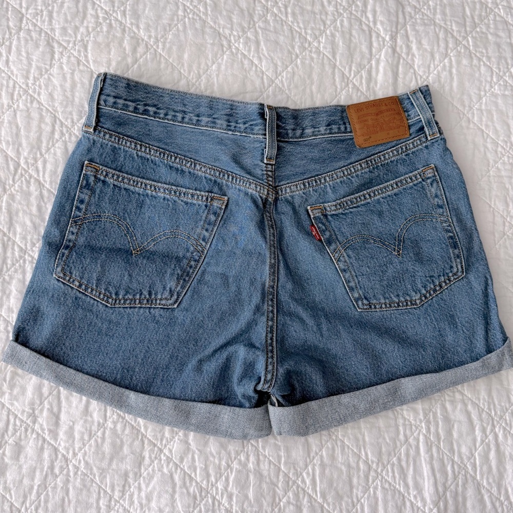 Levi’s Blue High-Waisted Cuffed Jean Shorts - Picture 6 of 9